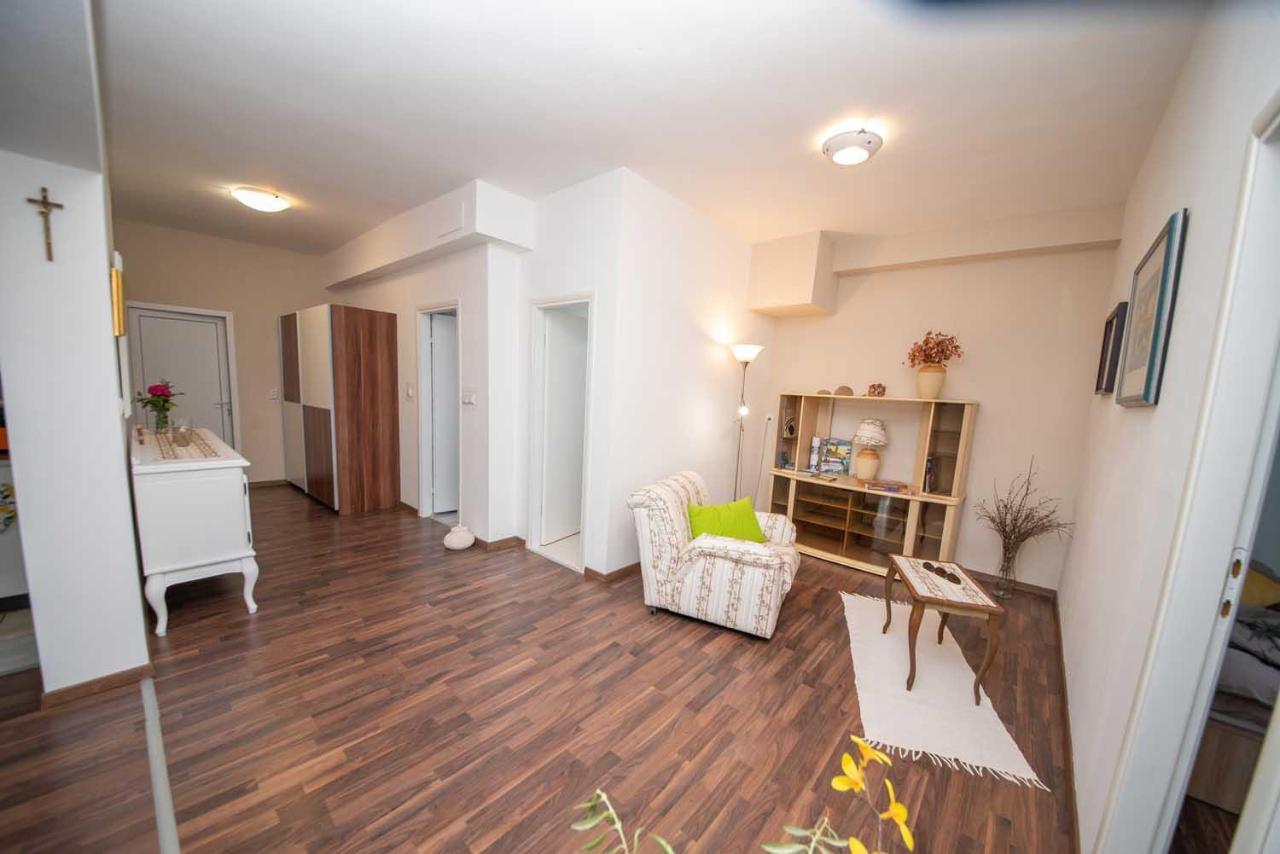 Apartman Mjeda 卡斯塔 外观 照片